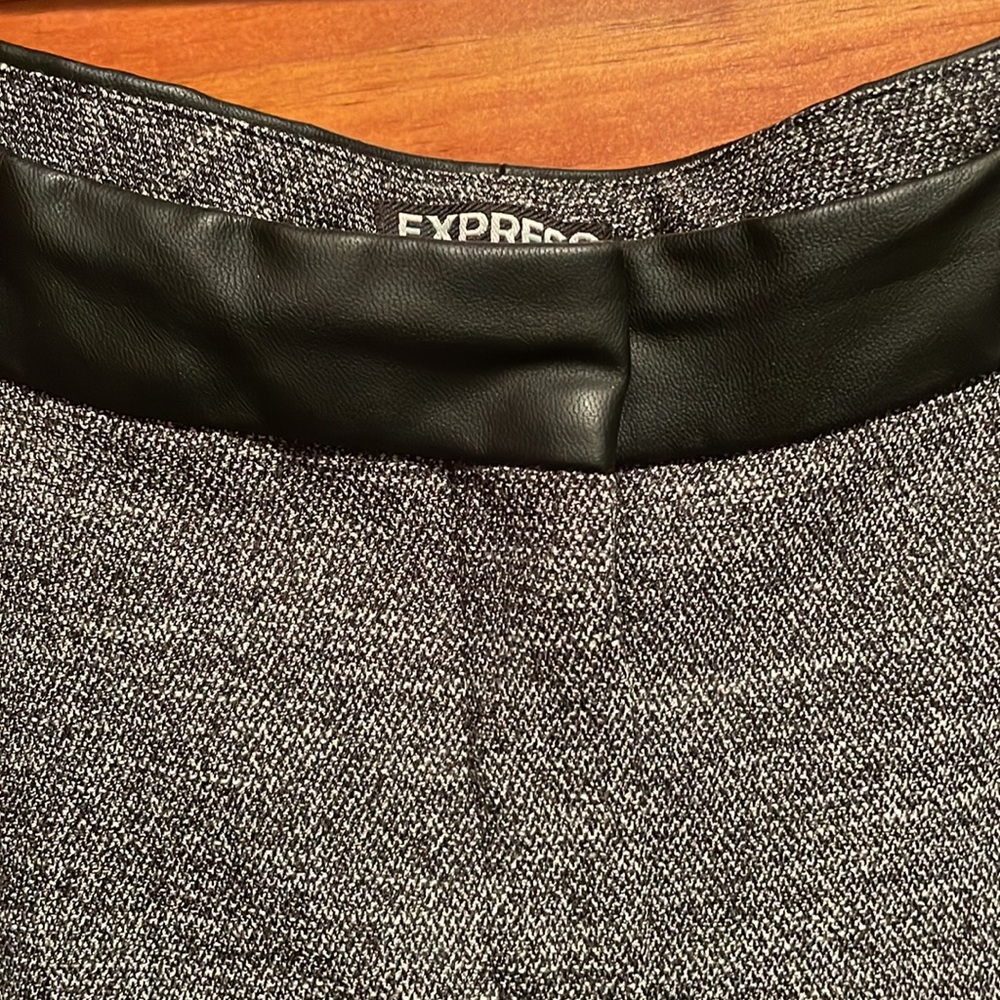 Express Editor Pants - Picture 2 of 4
